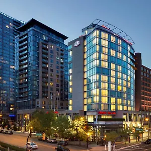 https://hampton-inn-and-suites-downtown.vancouver-hotels-bc.net