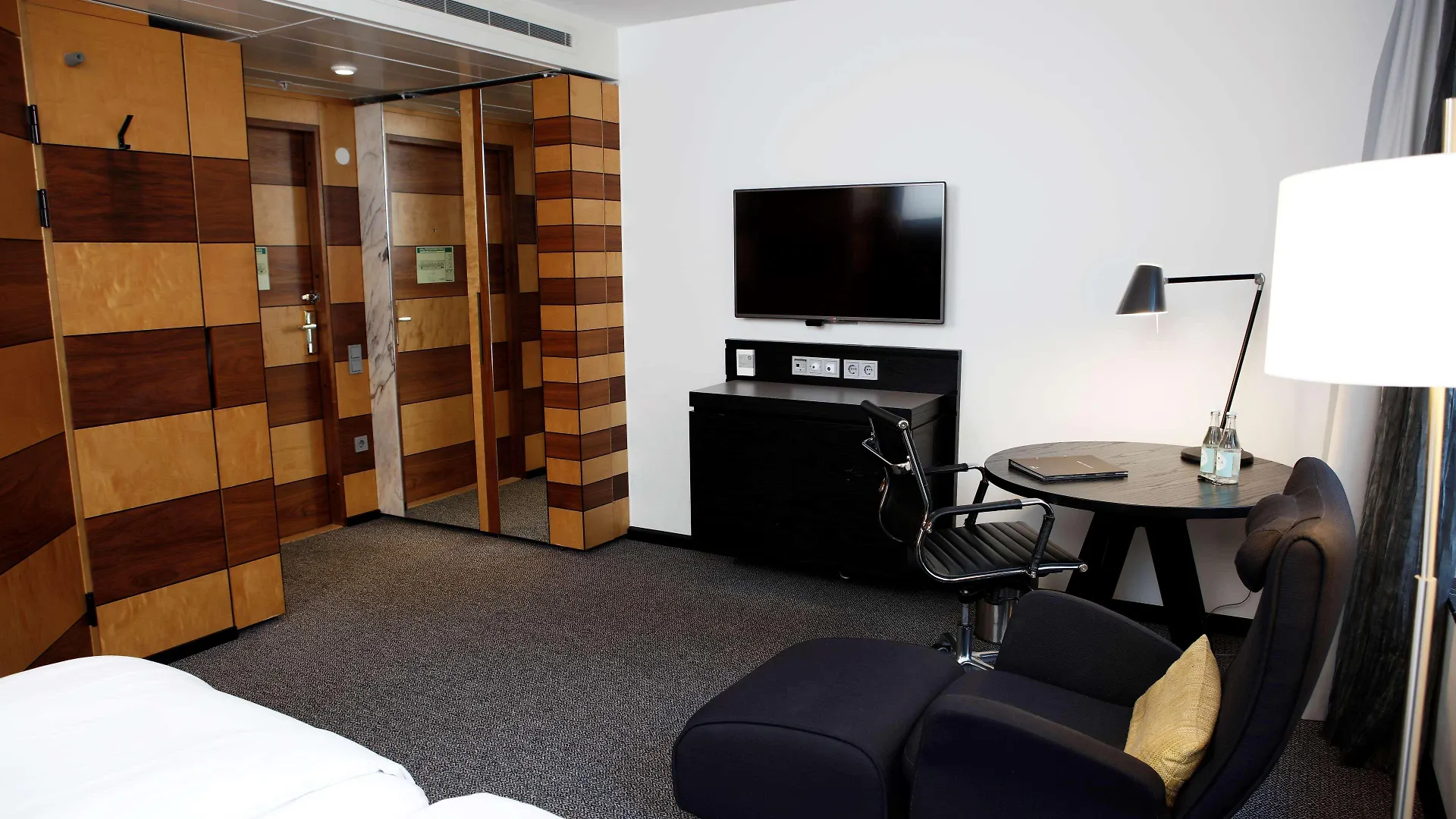 Hilton Stockholm Slussen Hotel